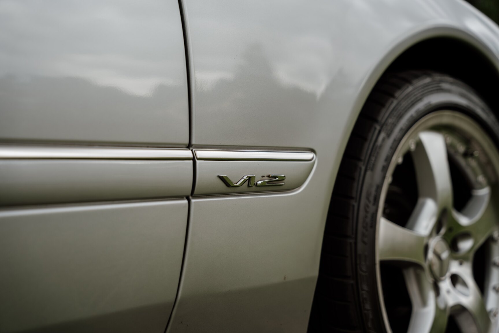 Exteriörbild på 2002 Mercedes-Benz CL 600