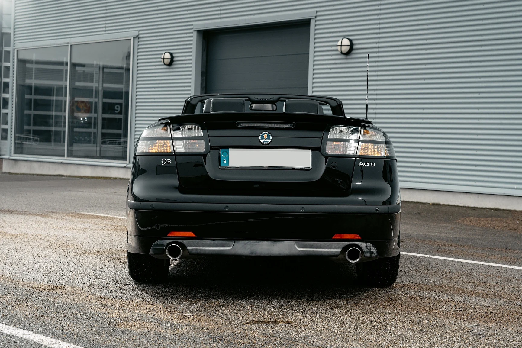 Exterior image of 2004 SAAB 9-3 Aero 2.0T Cabriolet (6)