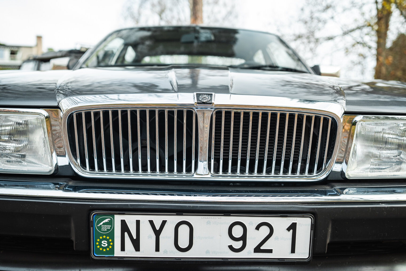 Exterior image of 1988 Jaguar XJ Sovereign