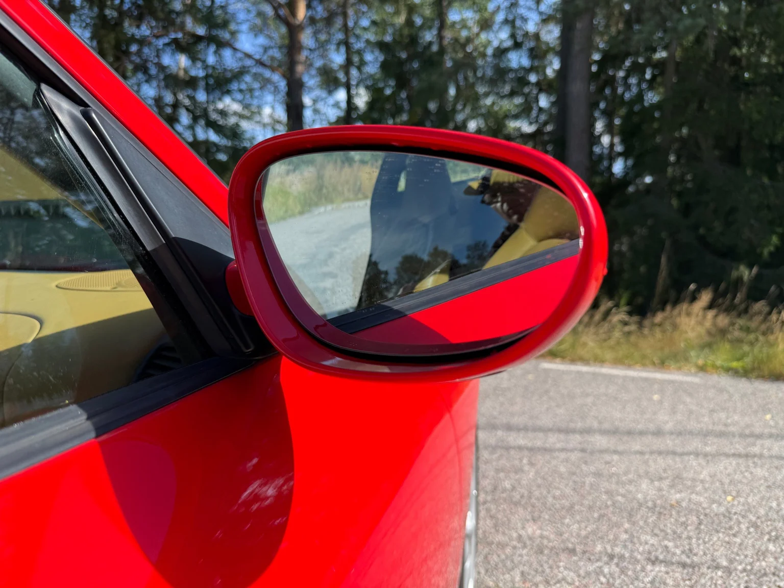Exterior image of 1998 Porsche 911 Carrera (30)