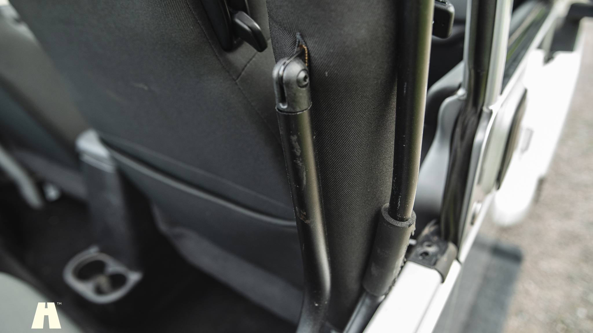 Interior image of 2006 Jeep Wrangler 4.0L Sahara 