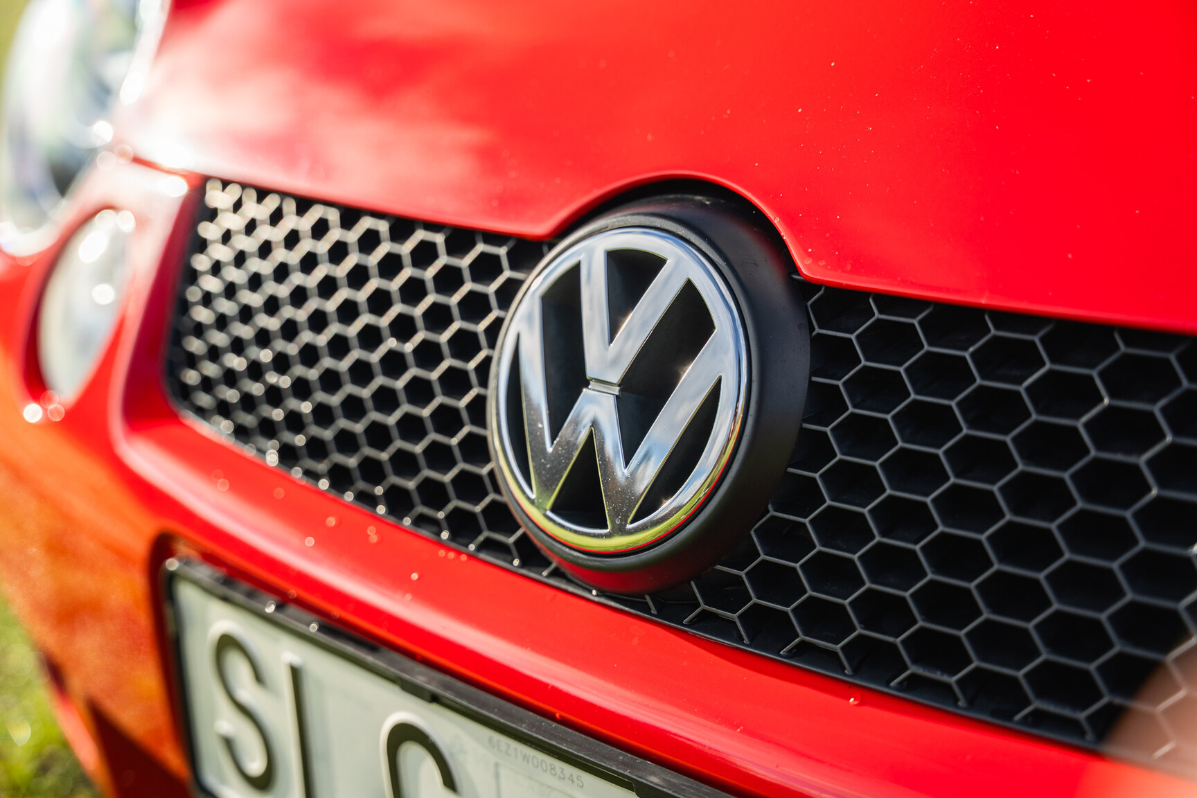 Exterior image of 2001 VW Lupo GTI