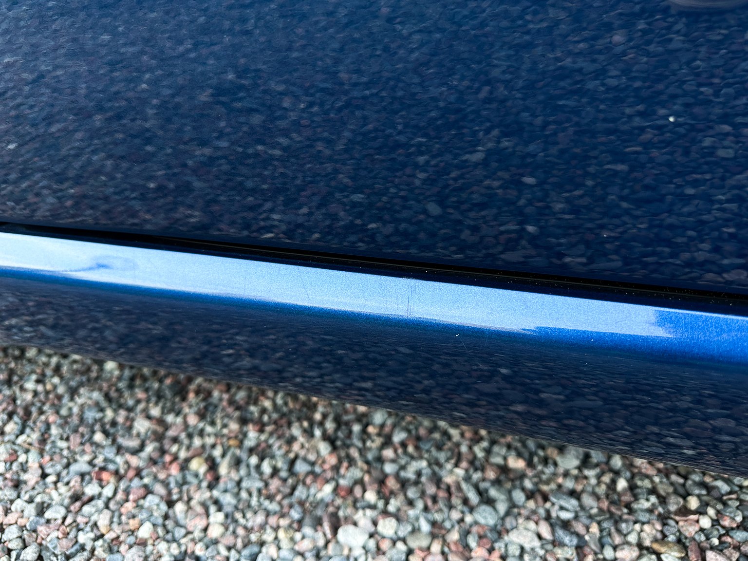 Exterior image of 2000 Maserati 3200 GT