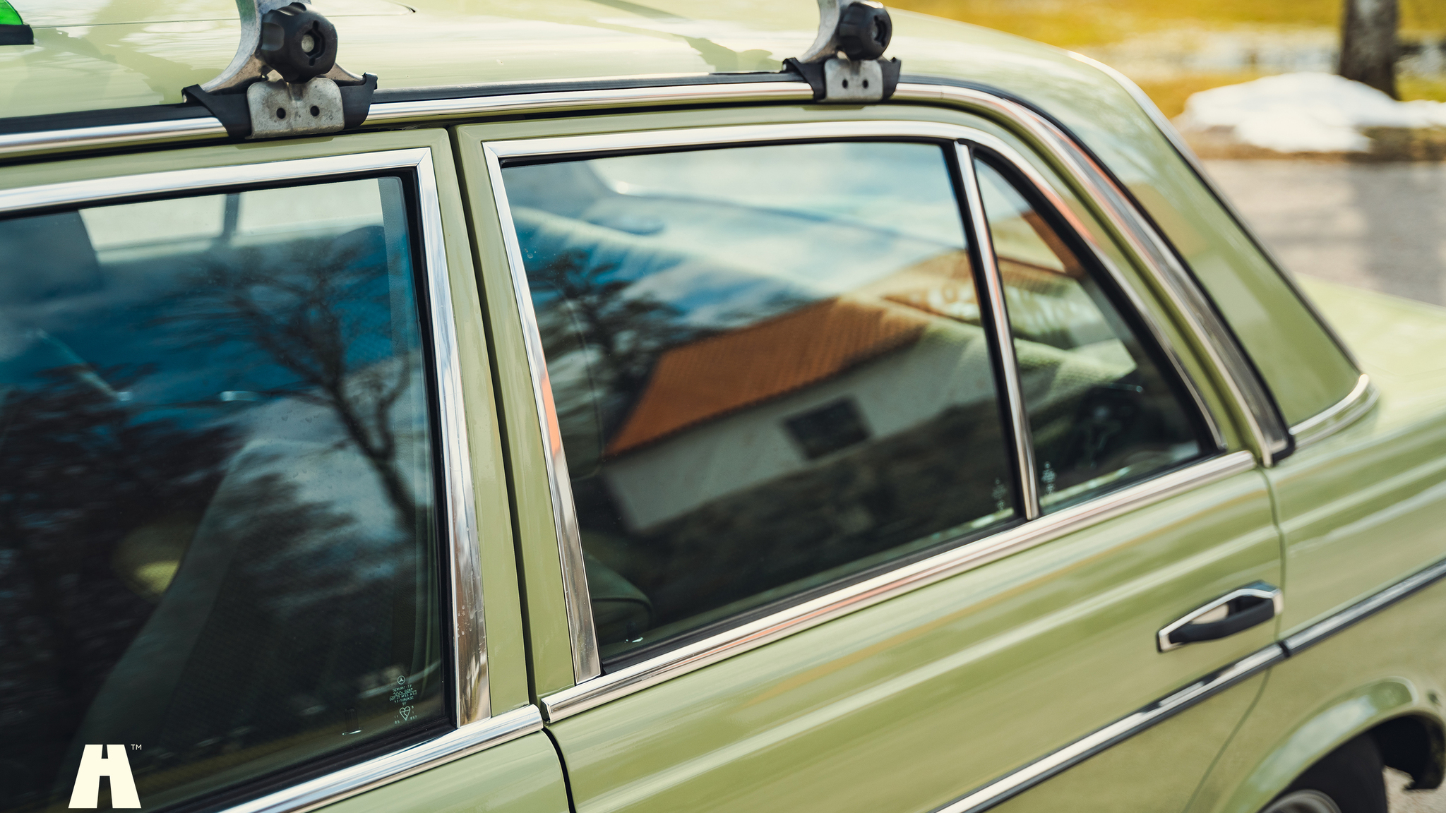 Aussenfoto 1979 Mercedes Benz 230