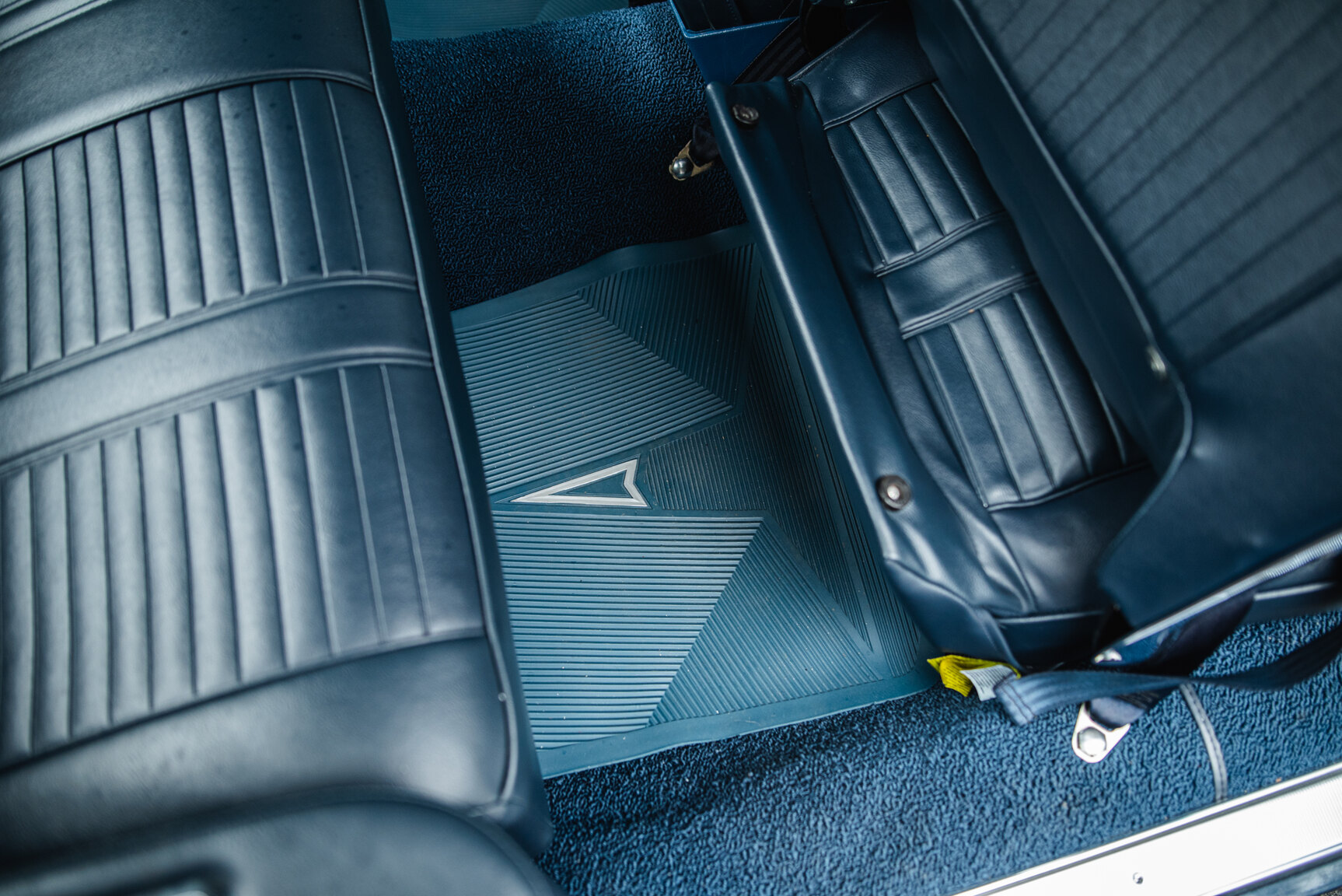 Interior image of 1965 Pontiac Catalina 421 Tripower-Pack 2+2