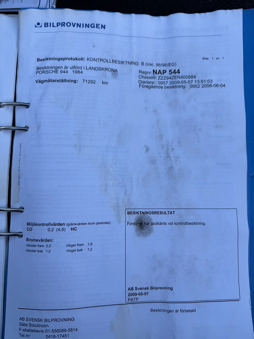 Documentation for 1984 PORSCHE 944 Targa (43)