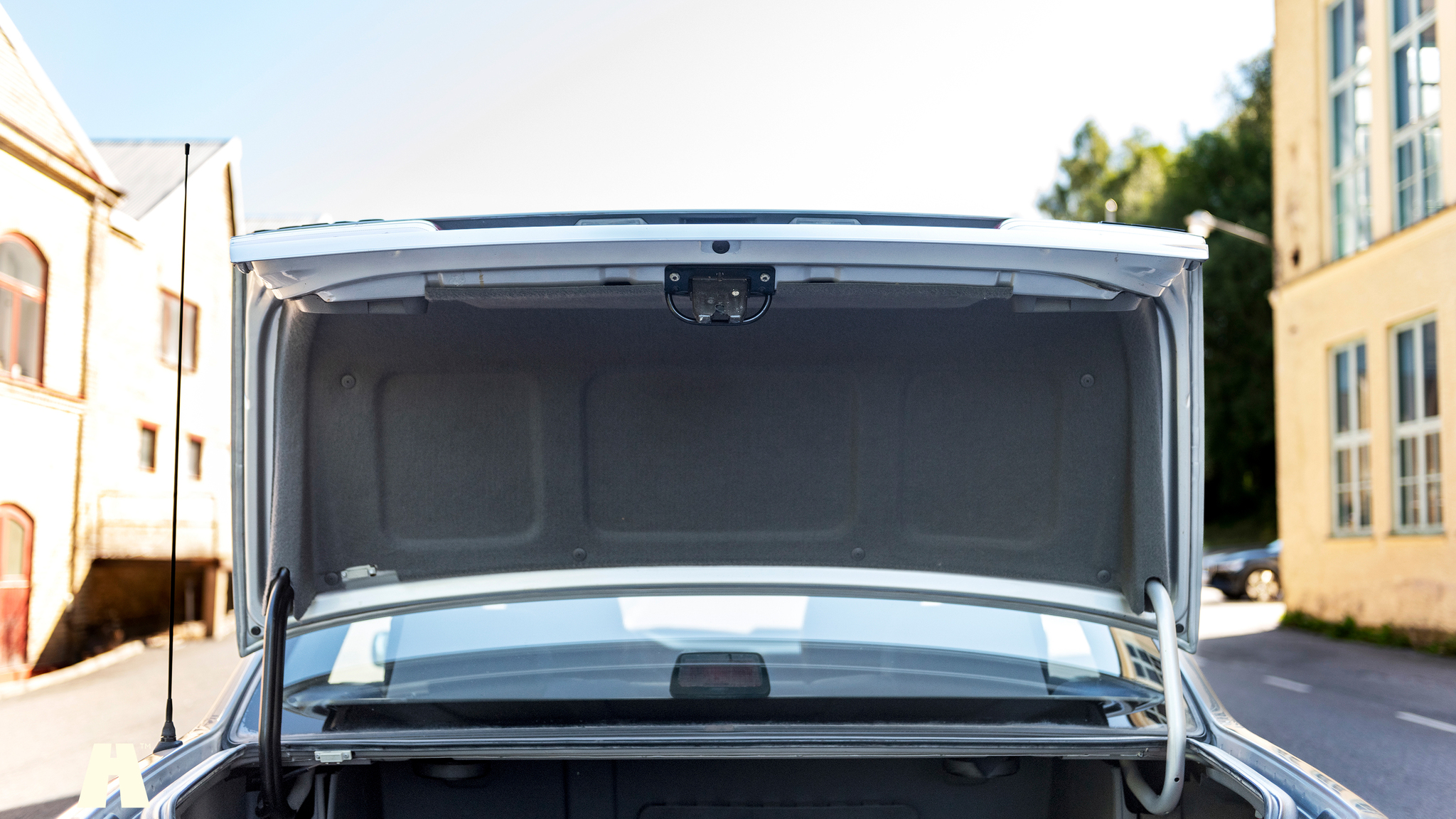 Innenraumfoto von 1991 Volvo 960 Executive