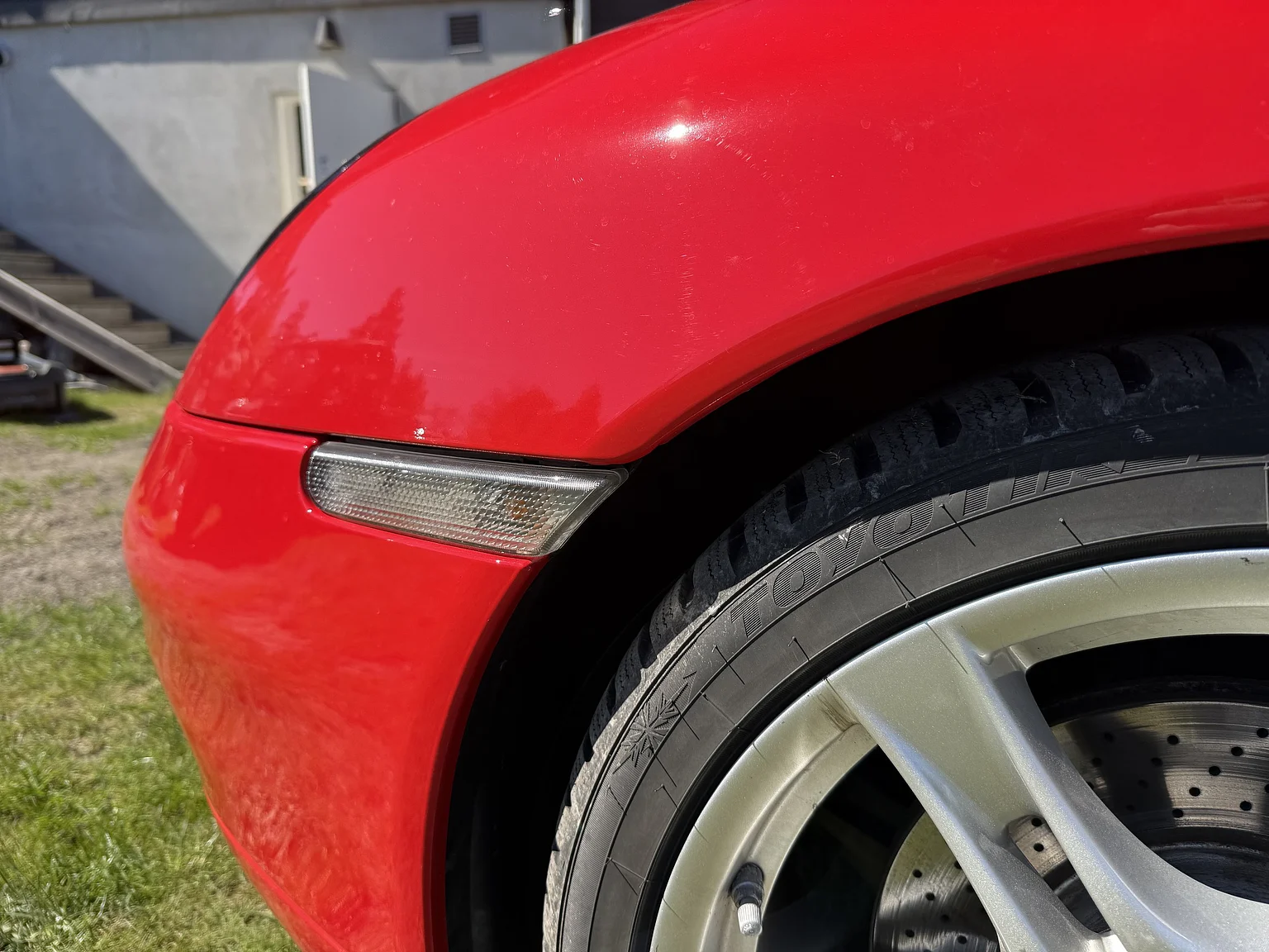Exteriörbild på 1998 Porsche 996 Carrera (40)