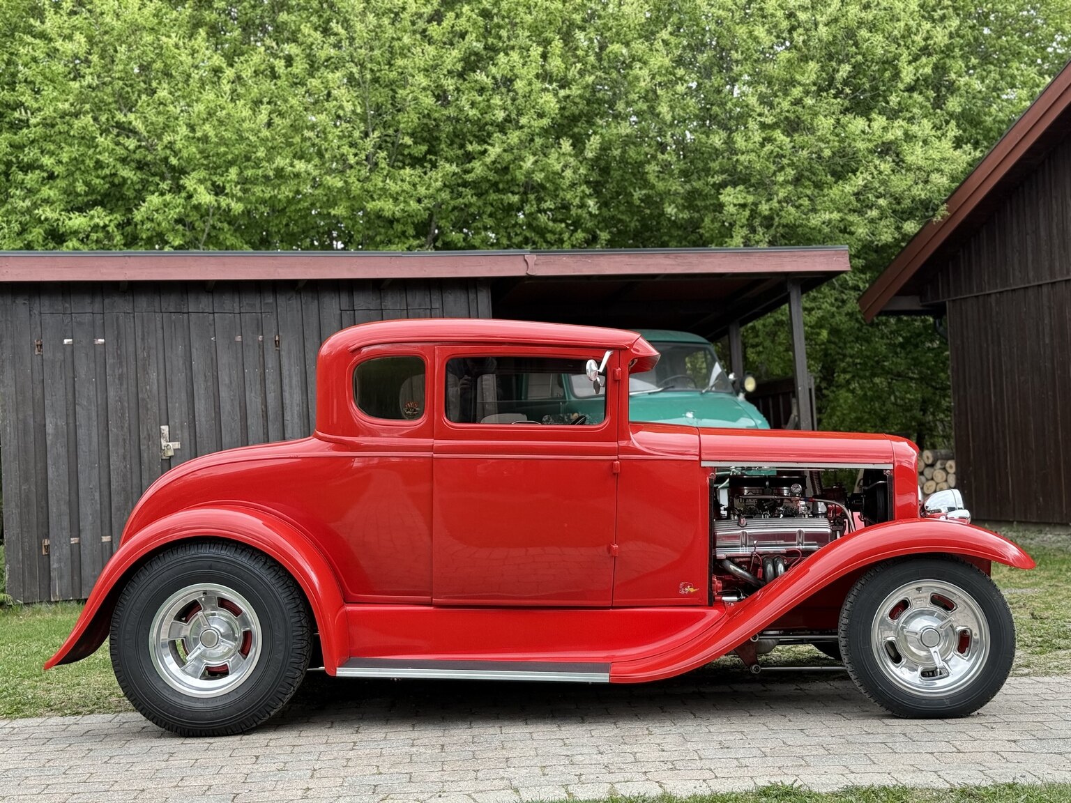Exterior image of 1931 Ford Model A Coupé Hot Rod