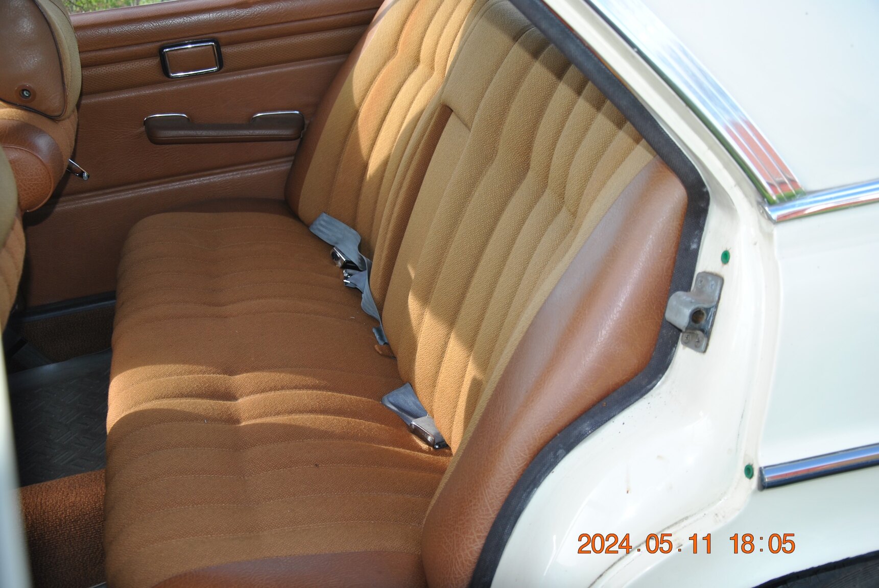 Interiörbild 1971 Mercedes-Benz 220D