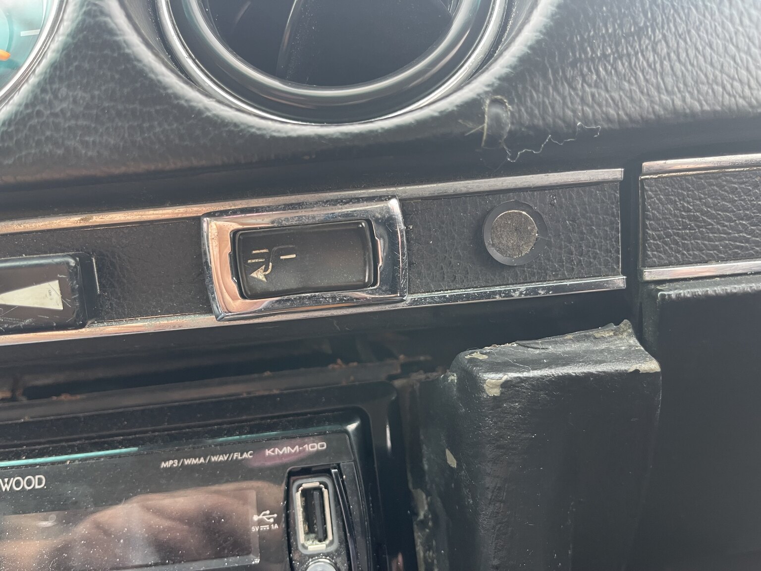Interior image of 1973 Mercedes 350 SLC