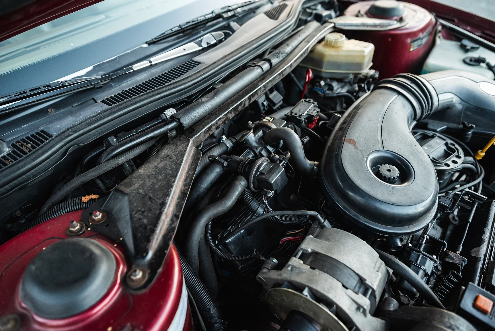 Image of 1989 Cadillac Seville (7) mechanics