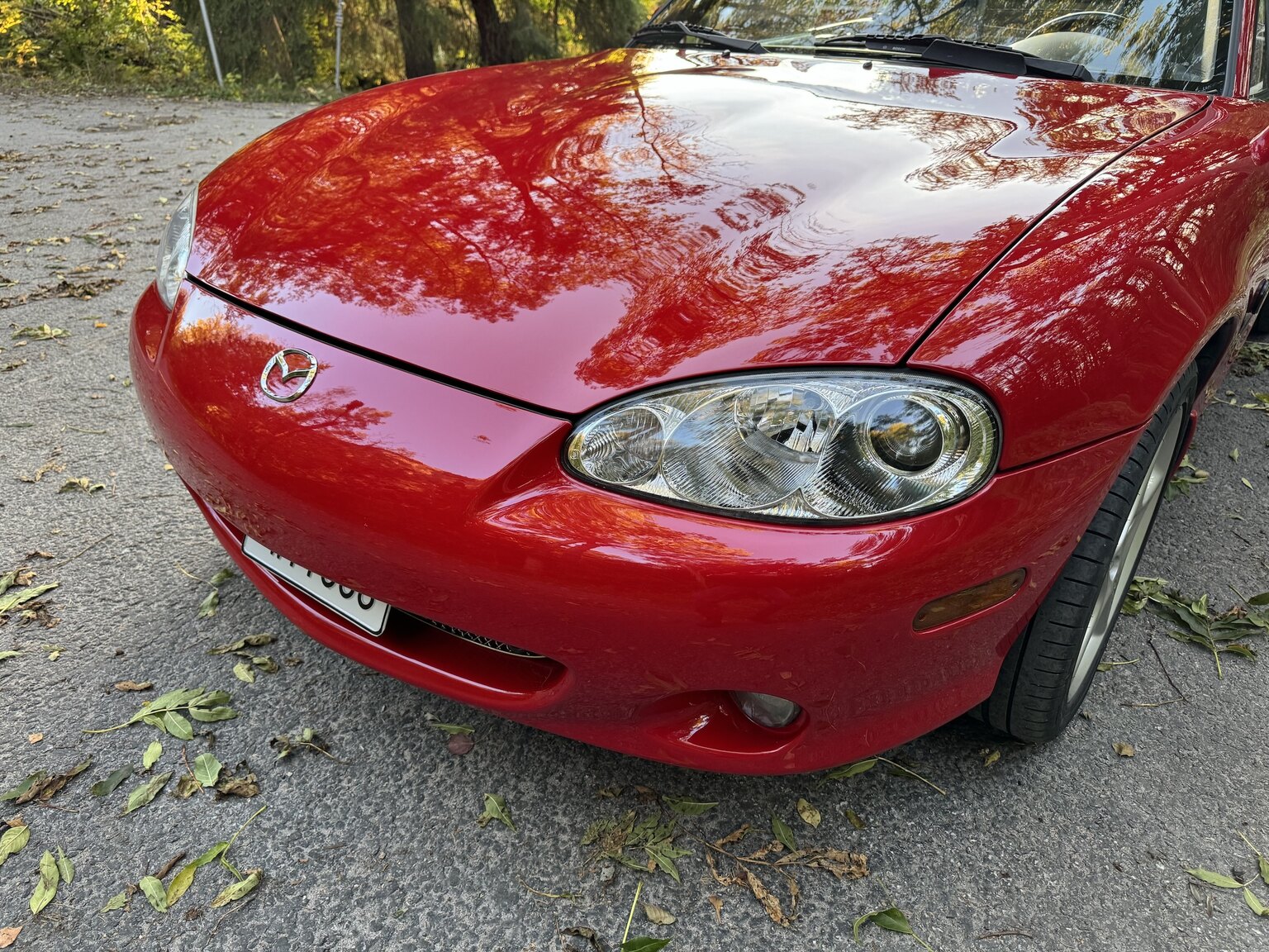 Exterior image of 2004 Mazda MX-5
