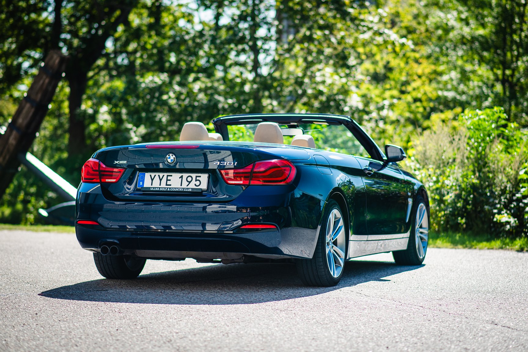 Exterior image of 2018 BMW 430i xDrive Convertible
