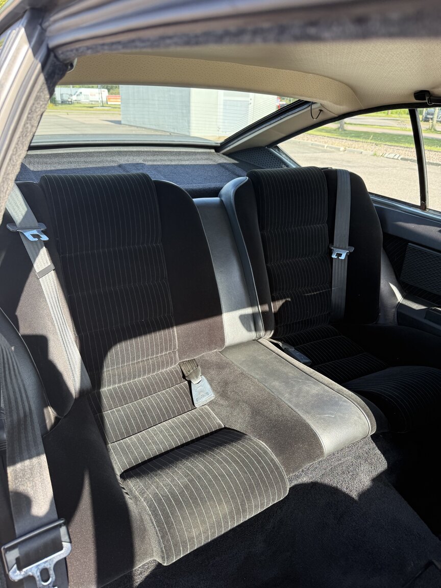 Interiörbild 1986 Alfa Romeo Alfetta GTV 2.0