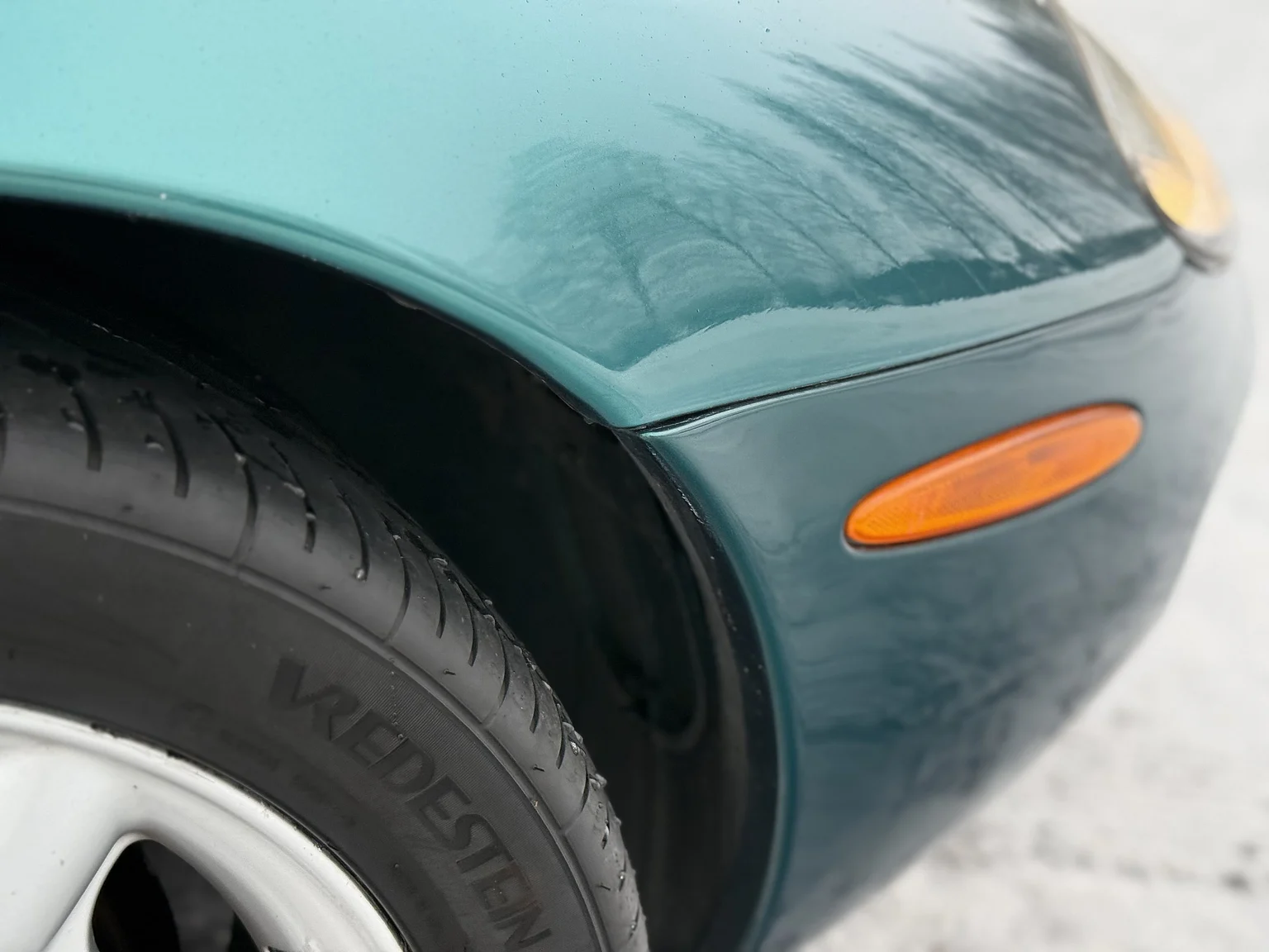 Exterior image of 1997 Jaguar XK8 (61)