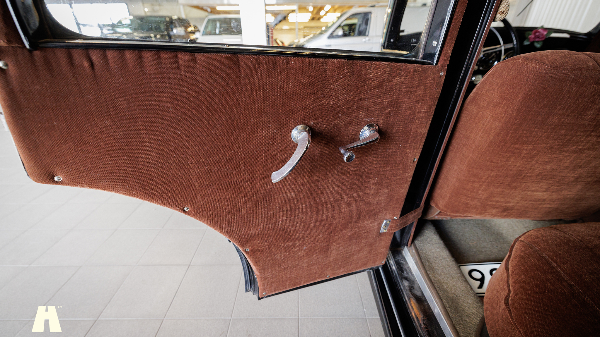 Interior image of 1950 Mercedes Benz 170 va (37)