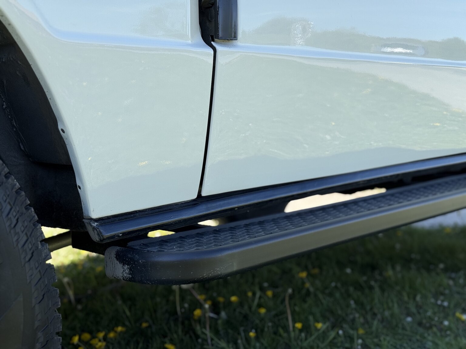 Exterior image of 1985 Land Rover Range Rover 3.5 V8