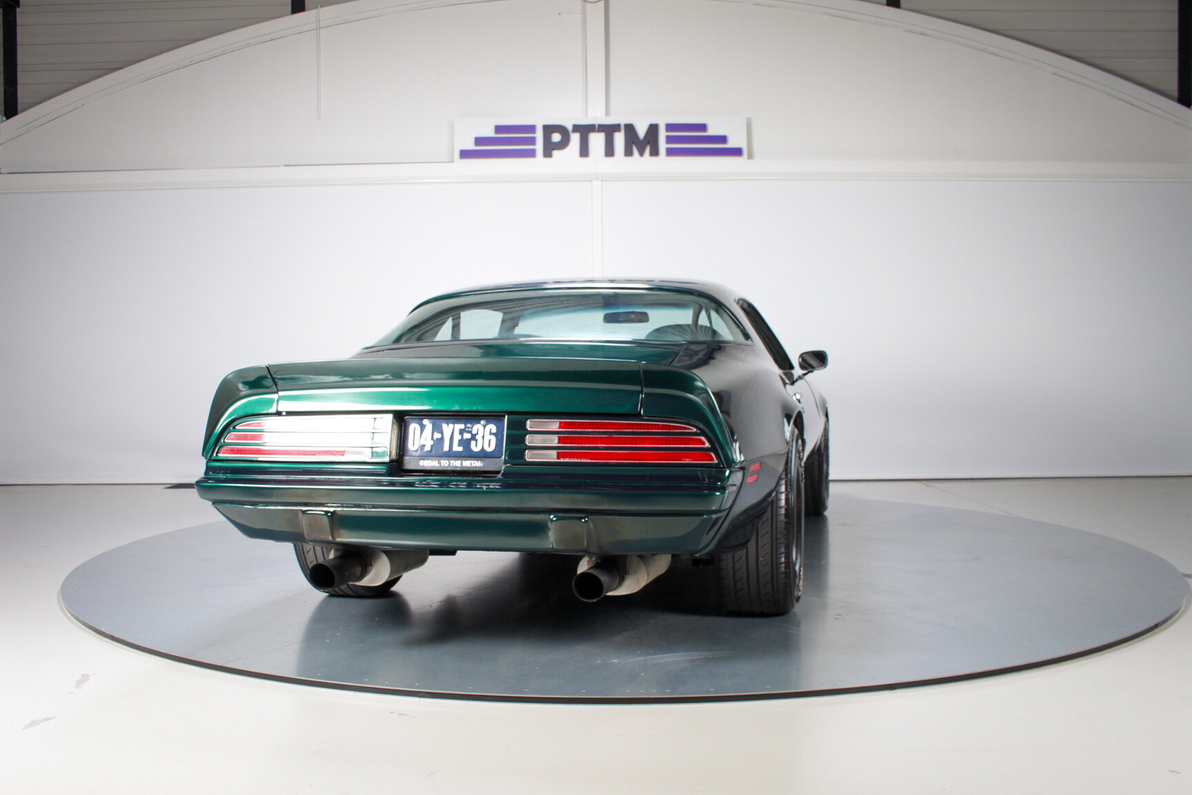 Exterior image of 1975 Pontiac Firebird Formula