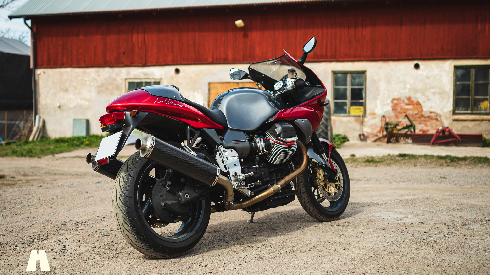 Aussenfoto 2002 Moto Guzzi V11 Le Mans (6)