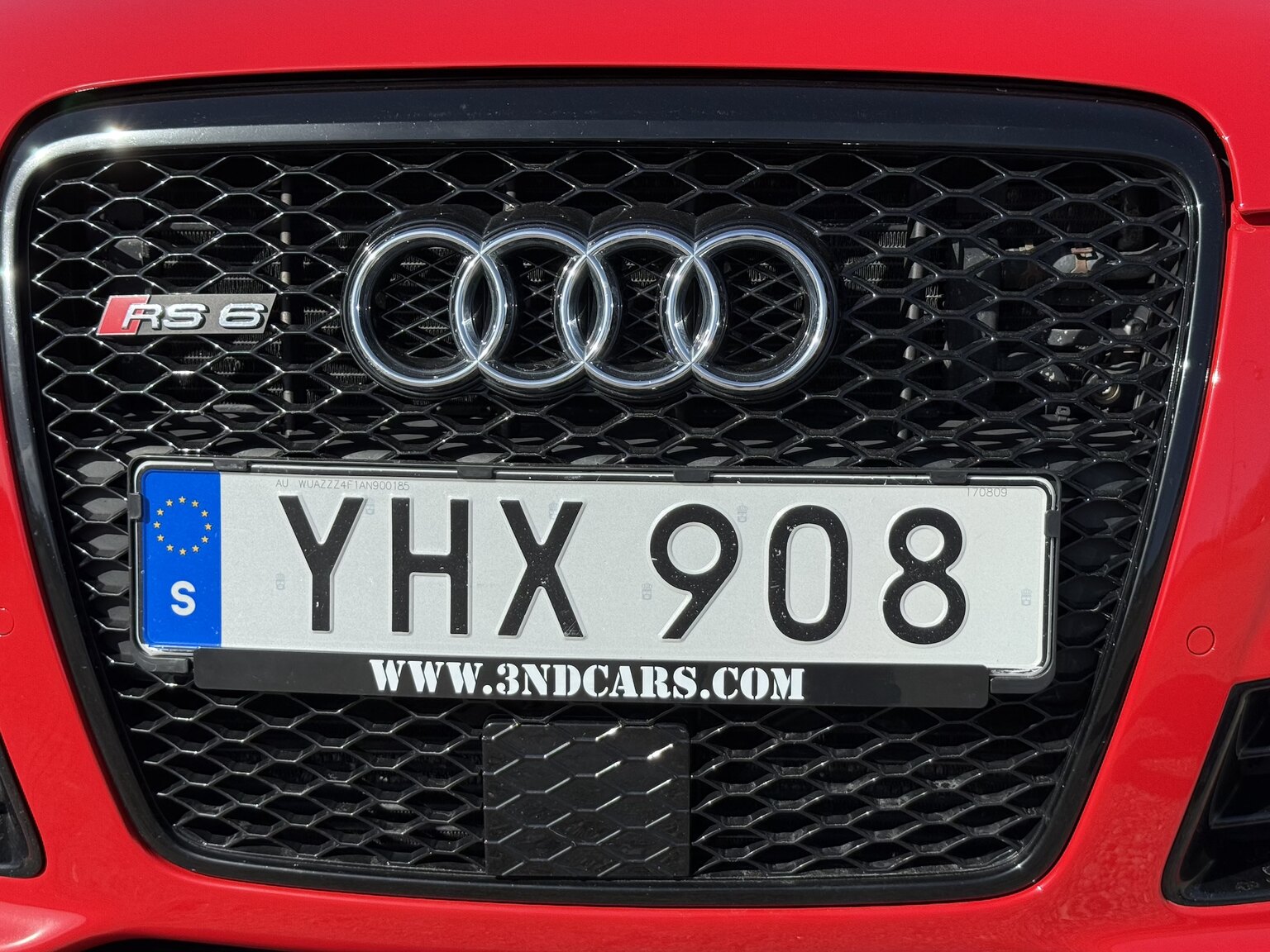Exterior image of 2010 Audi RS6 Avant V10 Quattro (46)