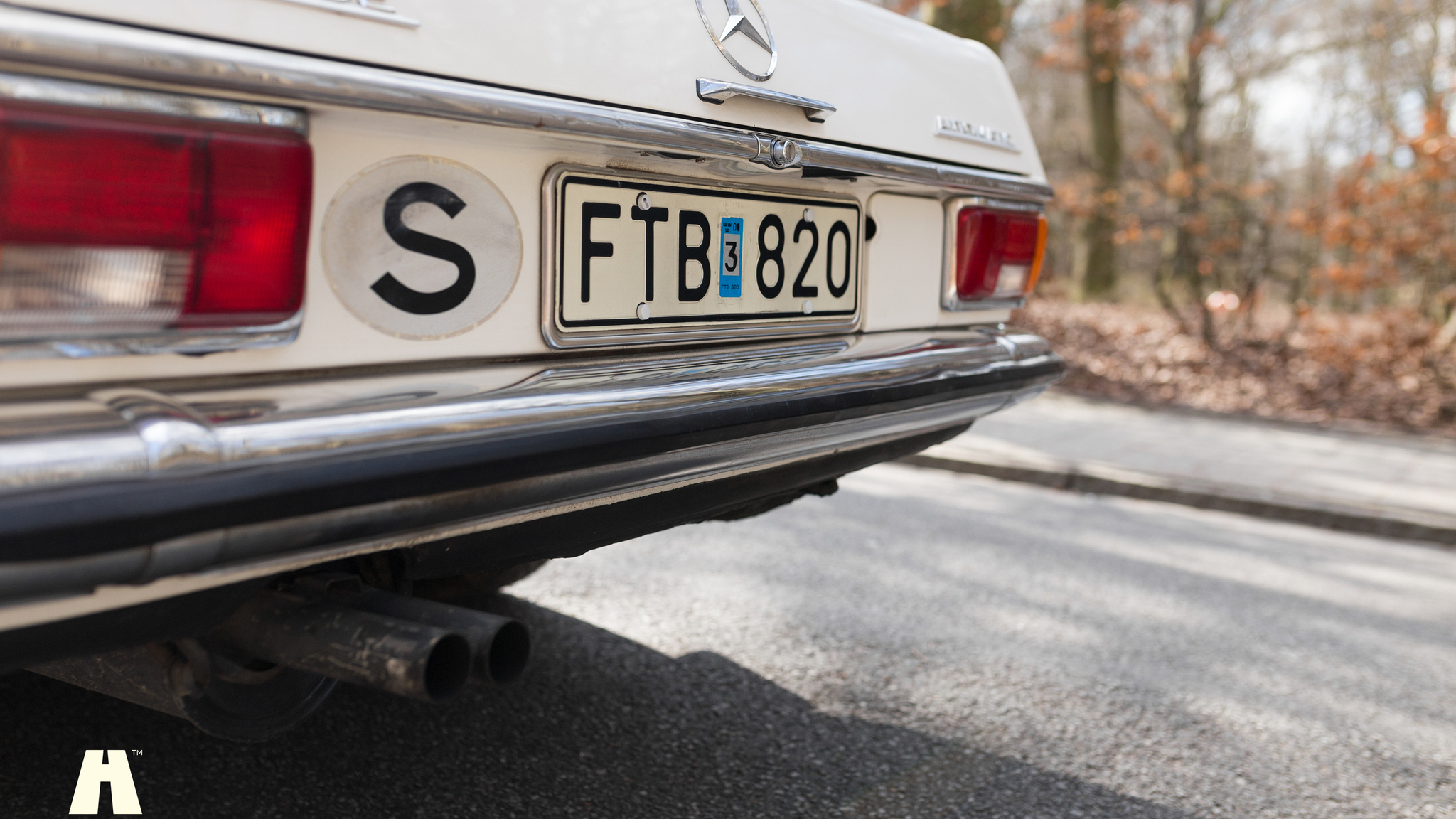 Exterior image of 1970 Mercedes 250 CE