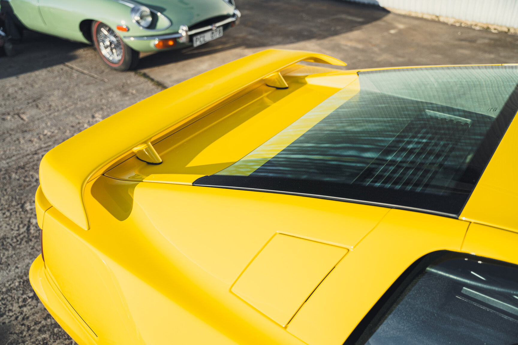Exterior image of 1989 Lotus Esprit Turbo SE