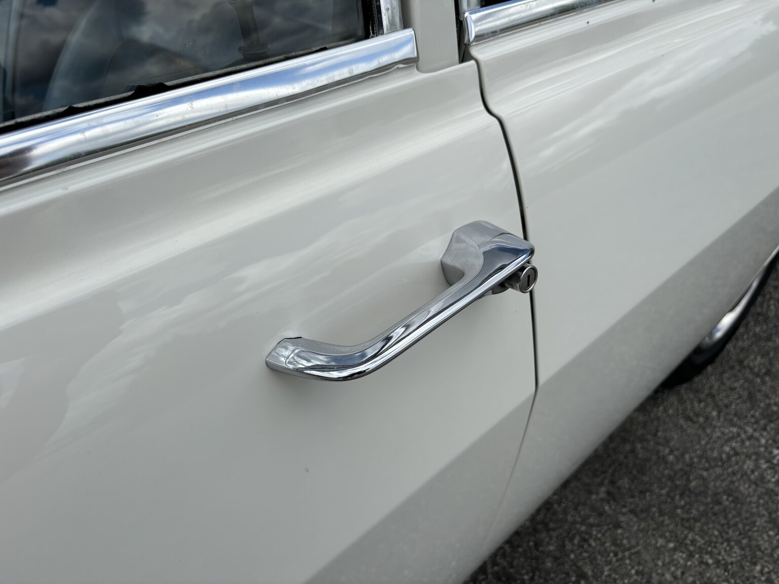 Exterior image of 1965 Opel Record Deluxe