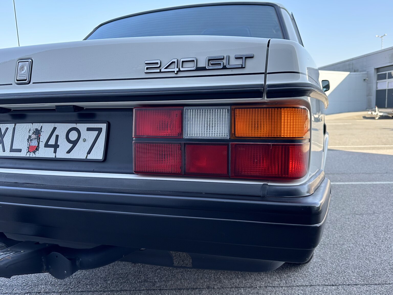 Exterior image of 1991 Volvo 240 GLT