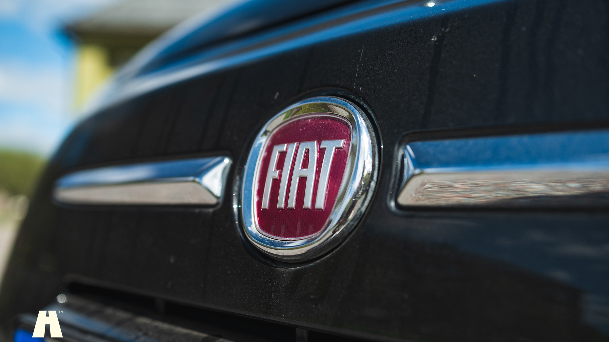 Exterior image of 2012 FIAT 500 GUCCI