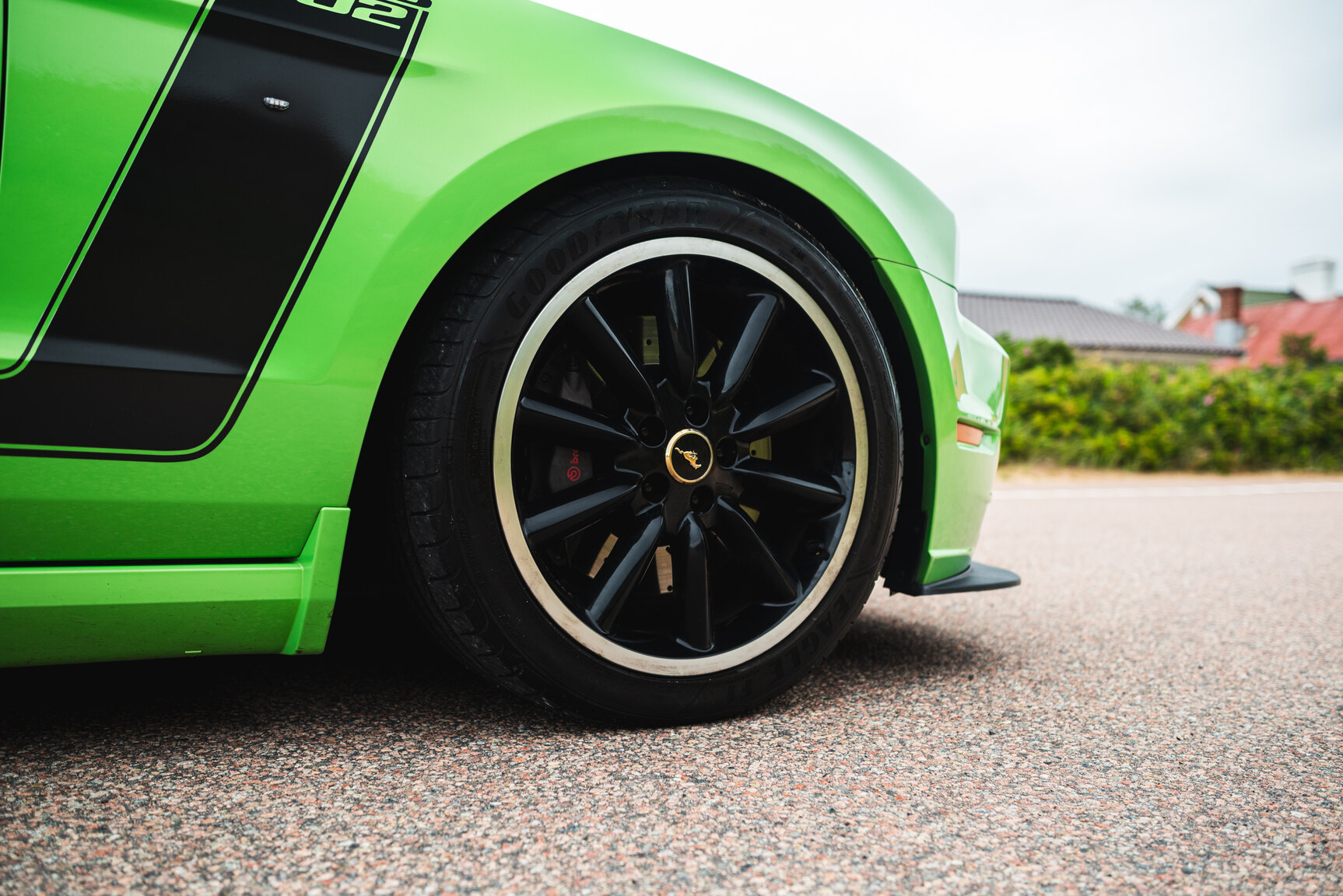Exterior image of 2013 Ford Mustang Boss 302
