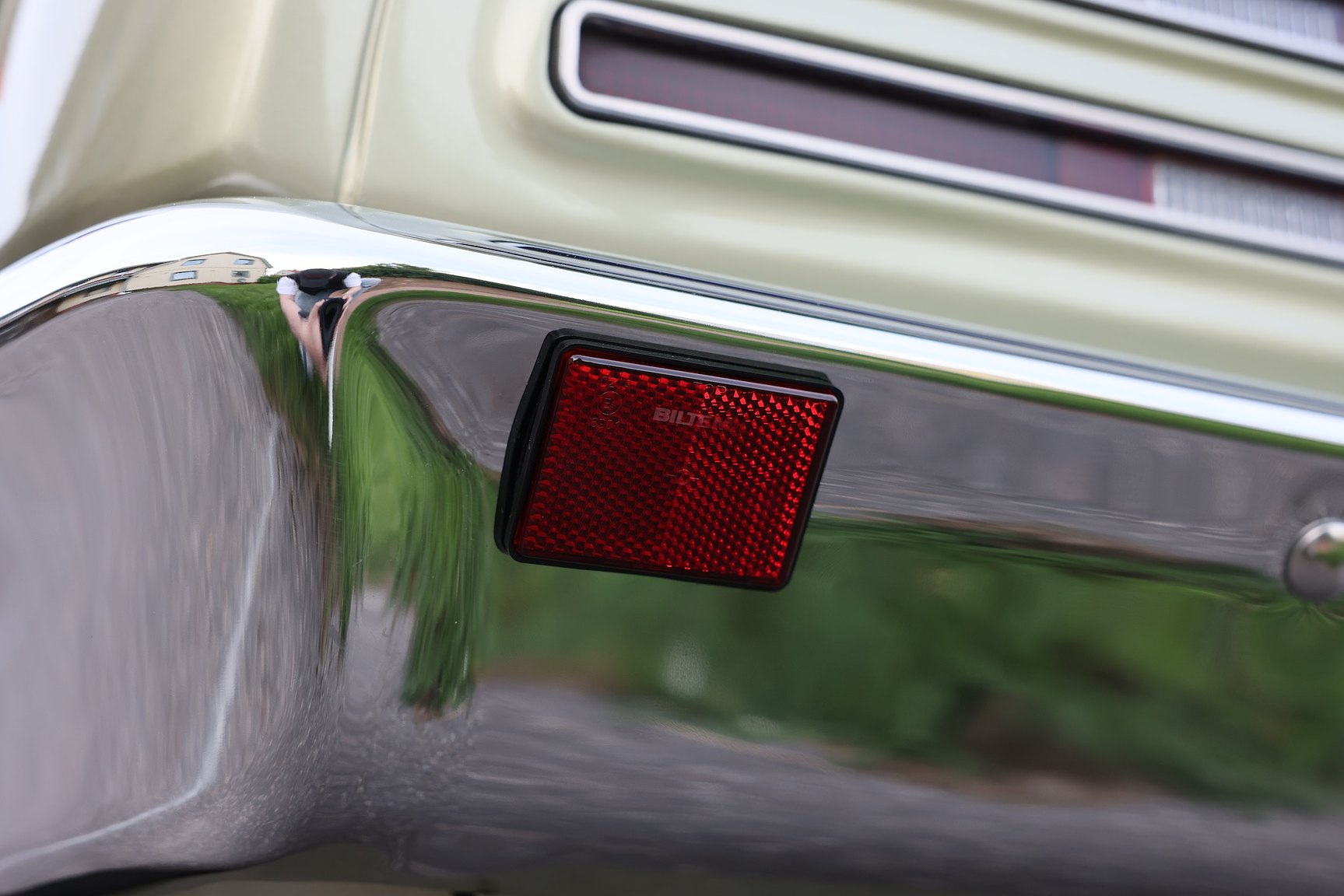 Exterior image of 1968 Pontiac Firebird 400 Ram Air