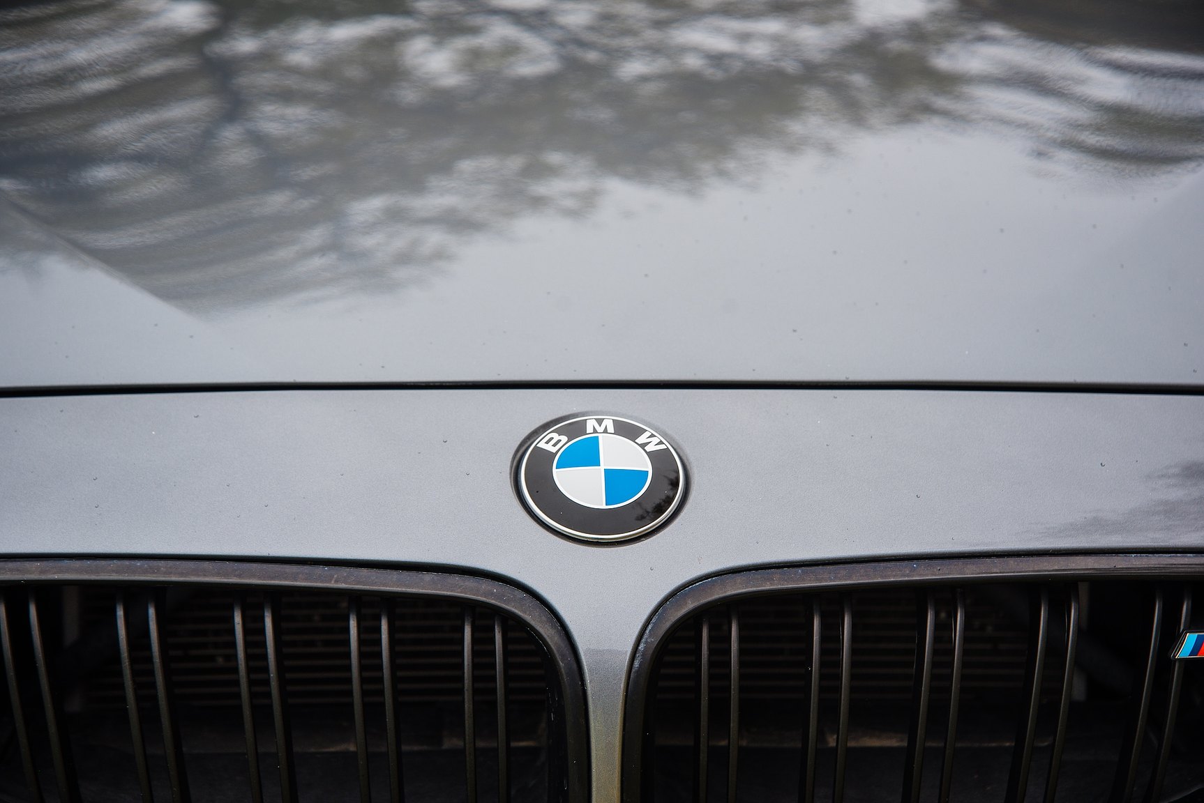 Exterior image of 2014 BMW M6C