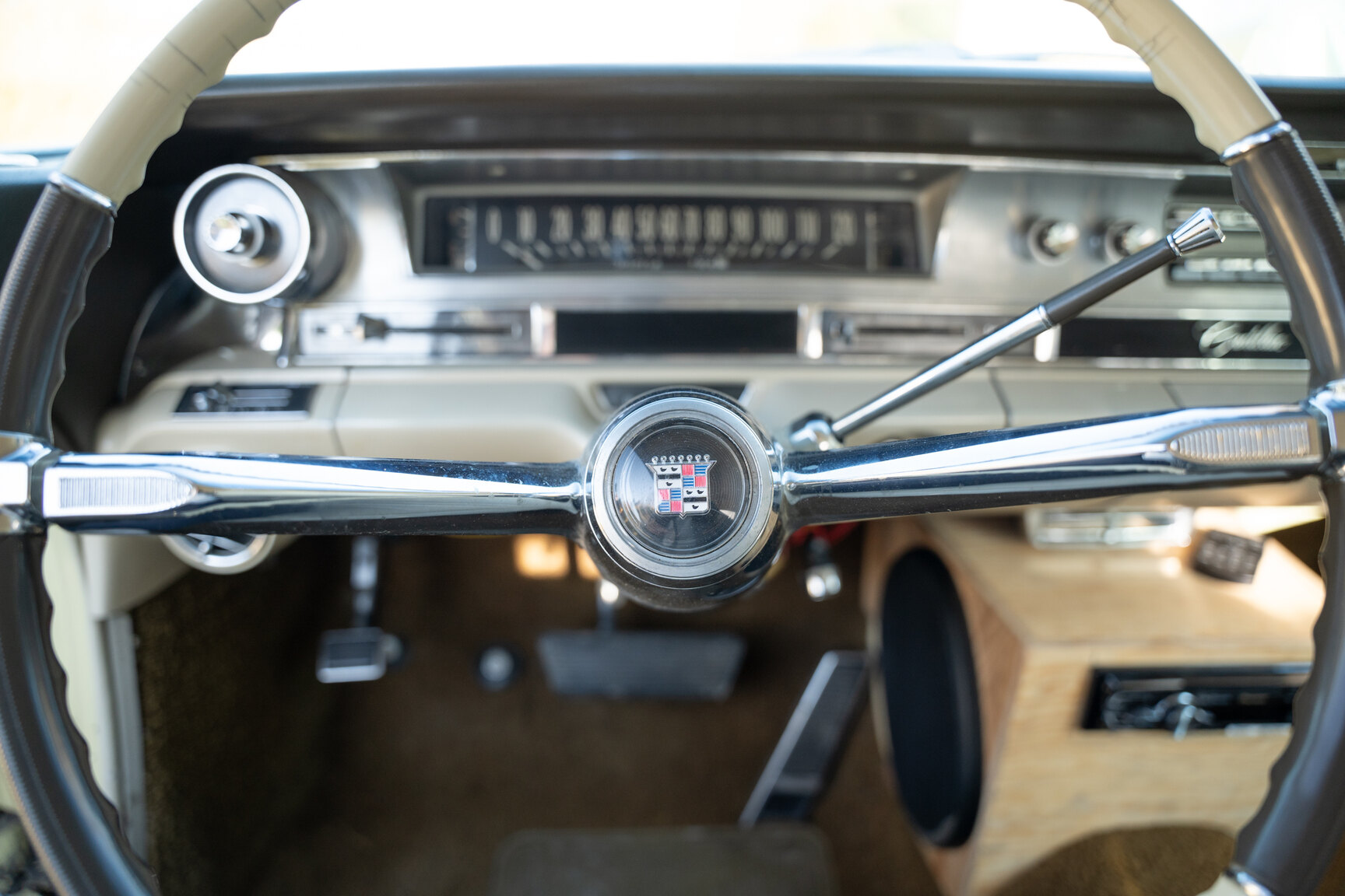 Interior image of 1962 Cadillac Coupé De Ville