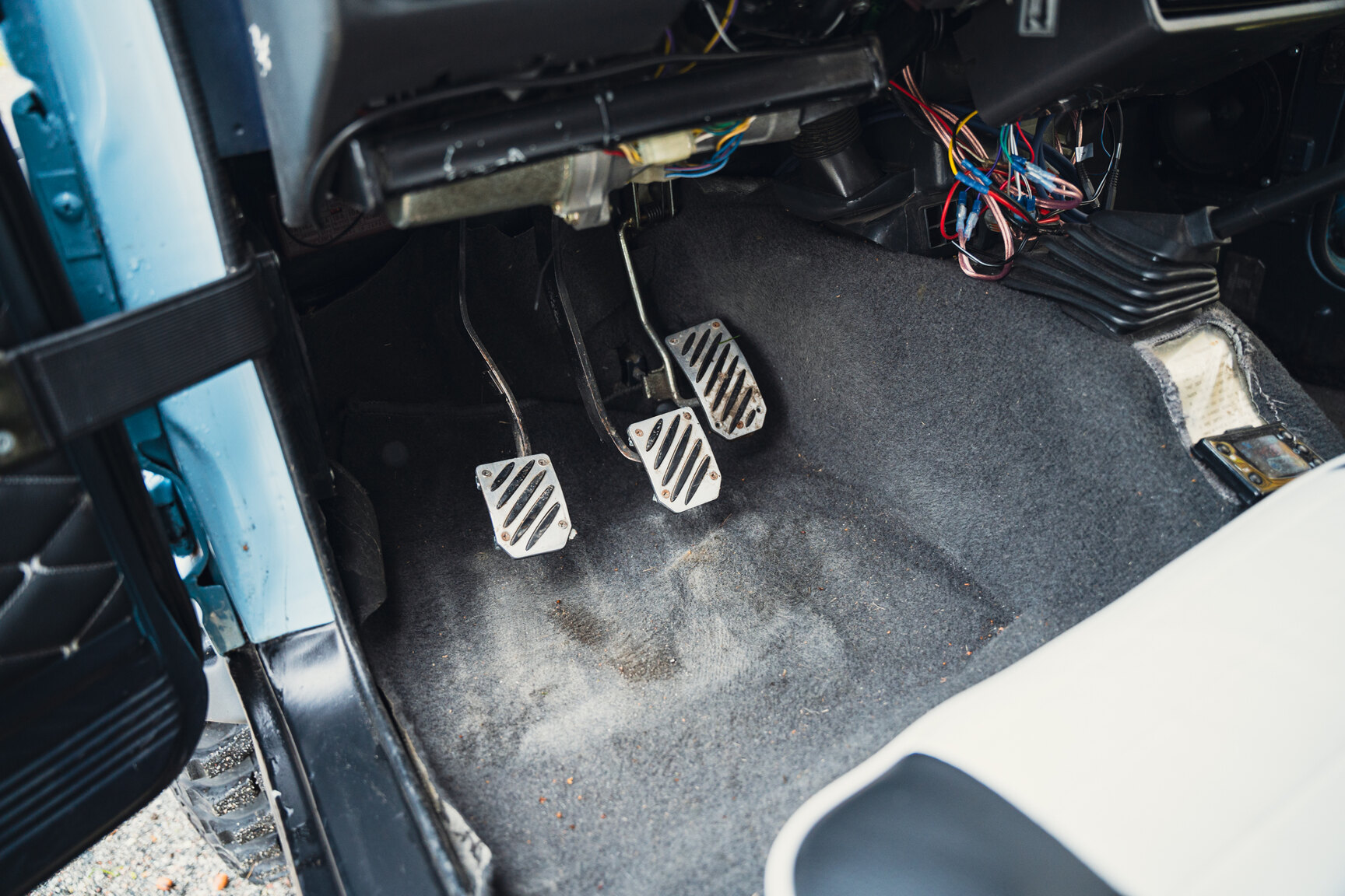 Interior image of 1987 Suzuki SJ413 A-traktor