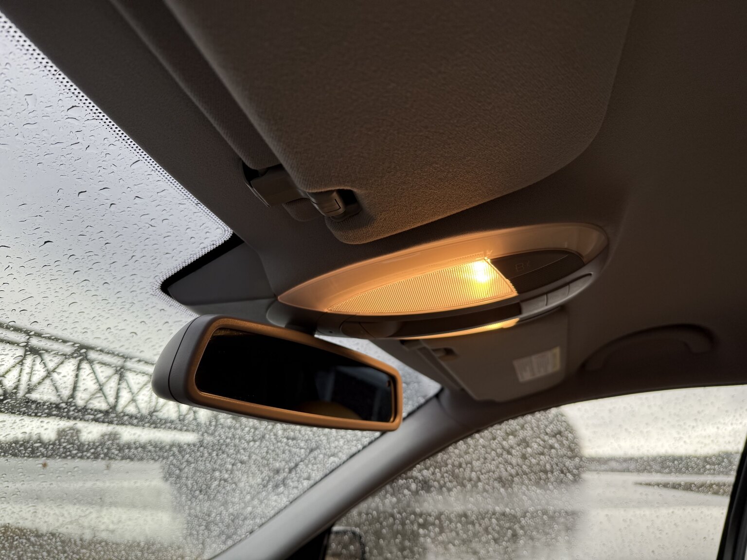 Interior image of 2005 Mercedes-Benz E 55 T AMG