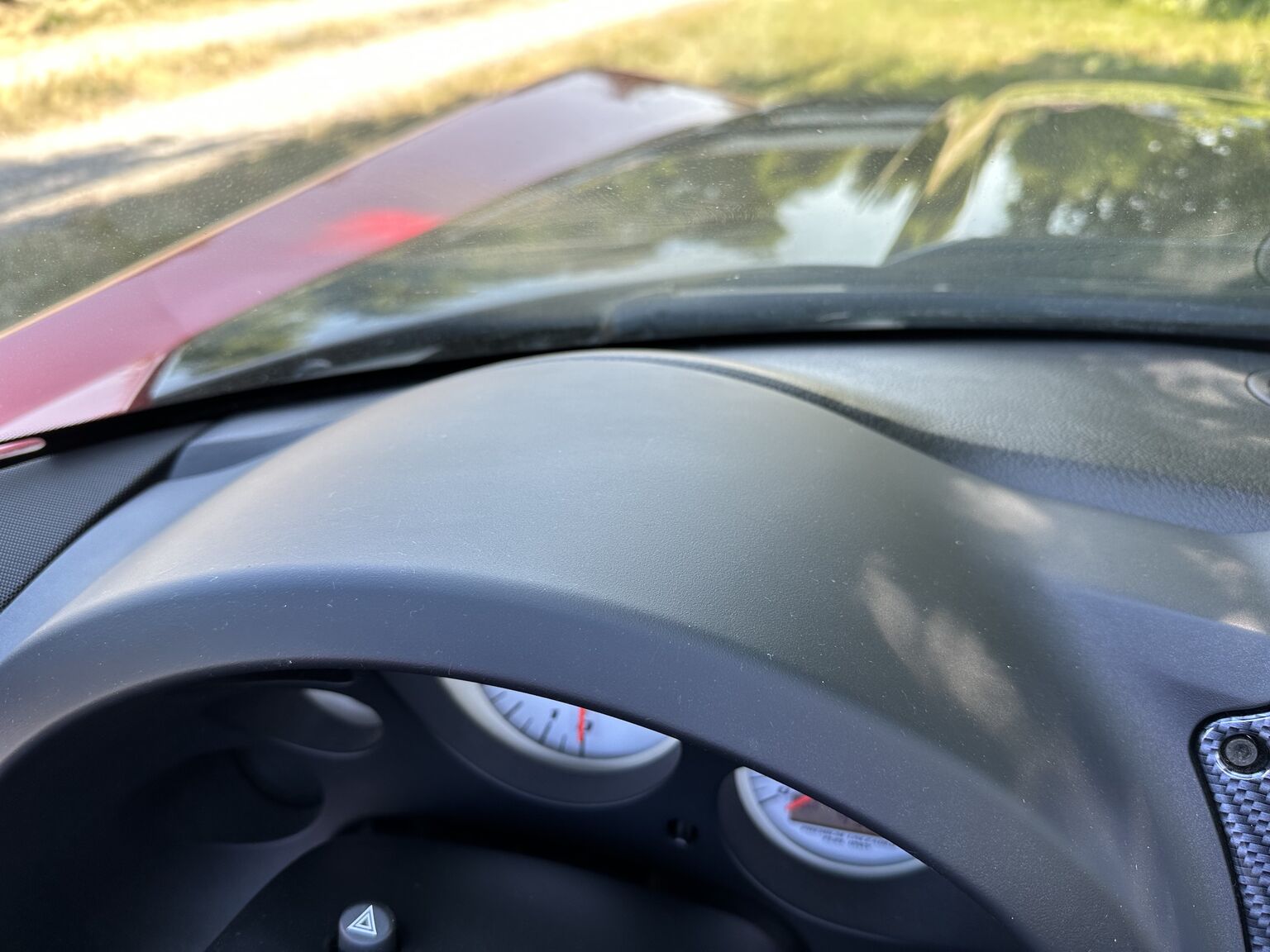 Interior image of 2004 Dodge Viper SRT-10 (17)