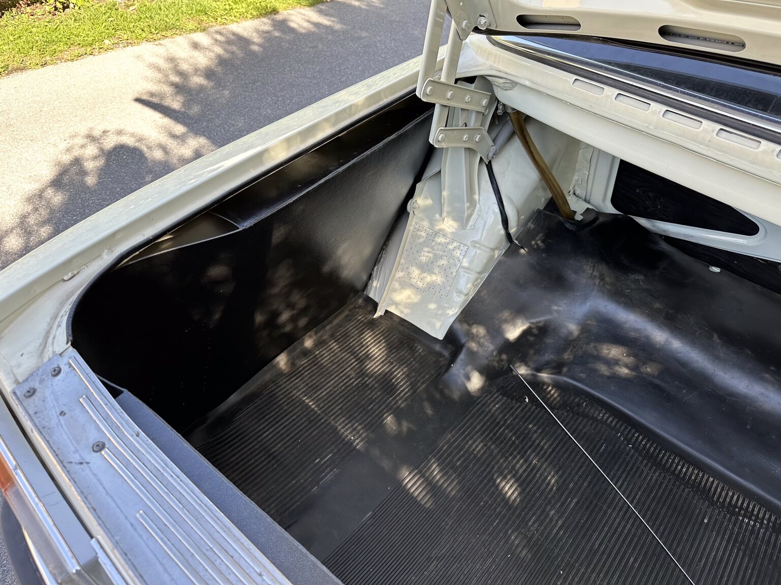 Interiörbild 1973 Volvo 142