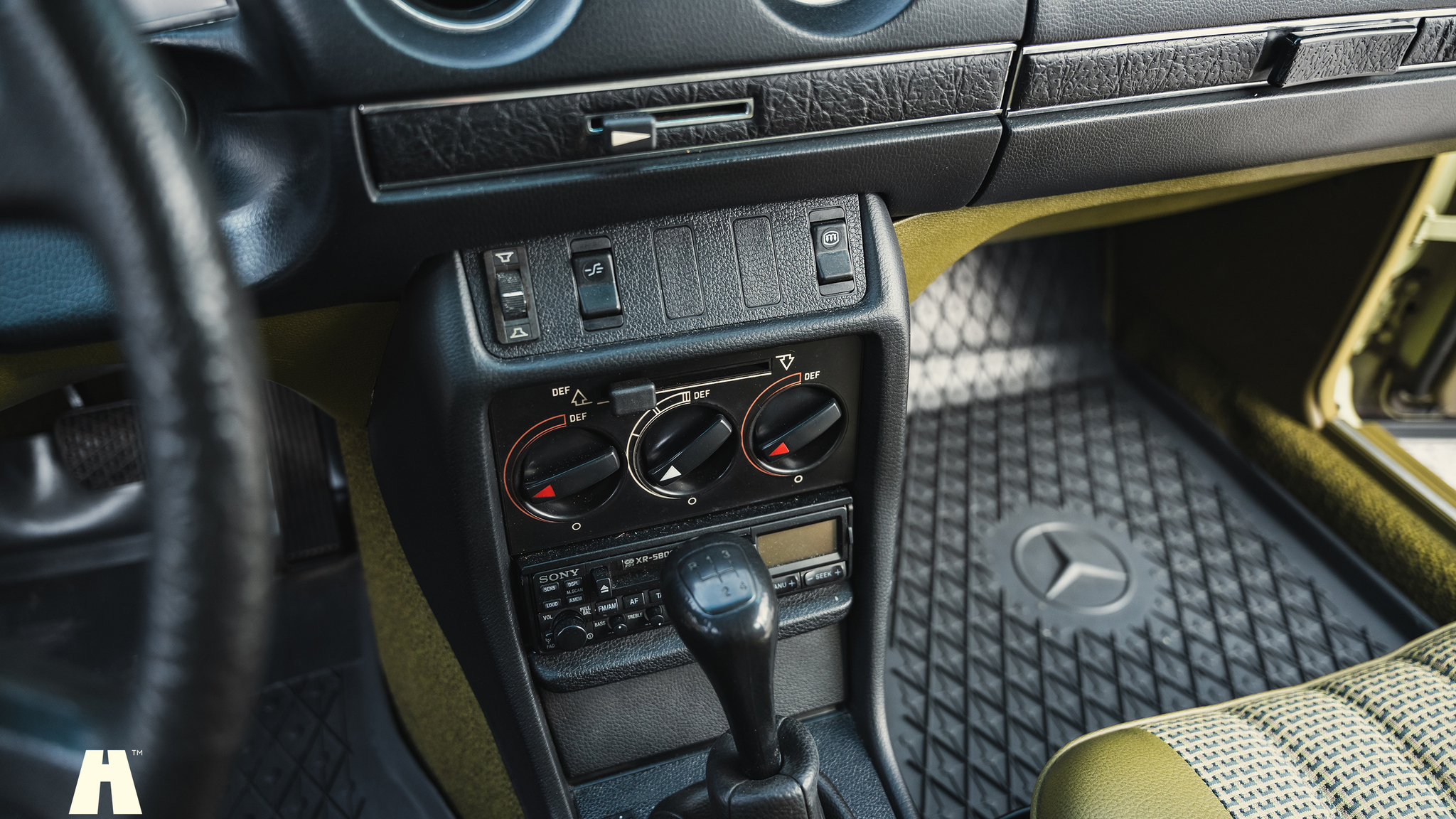 Interior image of 1979 Mercedes Benz 230