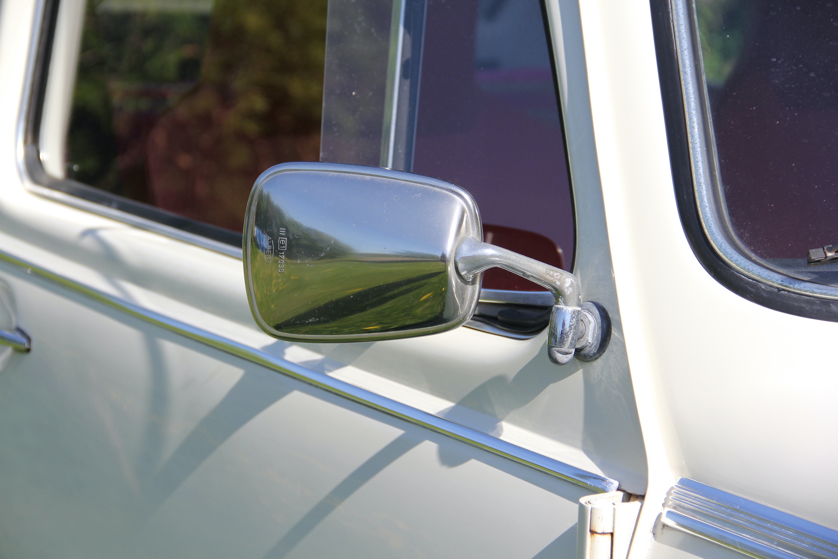 Aussenfoto 1974 Volkswagen Beetle 1303 S (41)