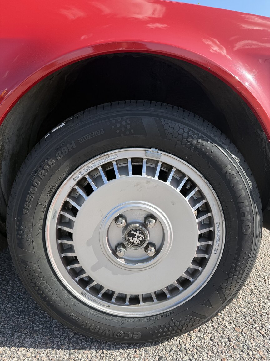 Aussenfoto 1986 Alfa Romeo Alfetta GTV 2.0