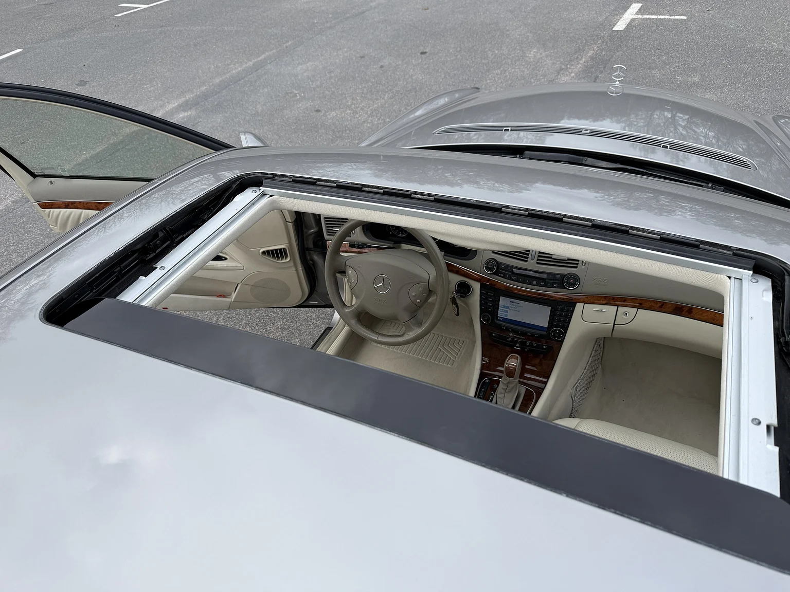 Exteriörbild på 2004 Mercedes-Benz E 500 7G-Tronic (60)