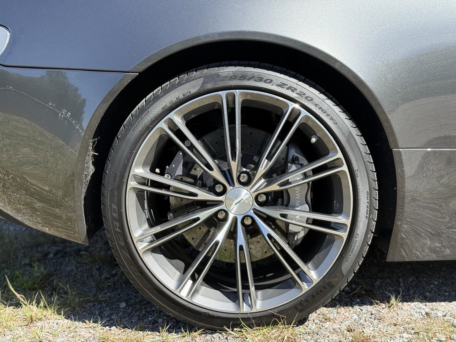 Aussenfoto 2015 Aston Martin DB9 Volante