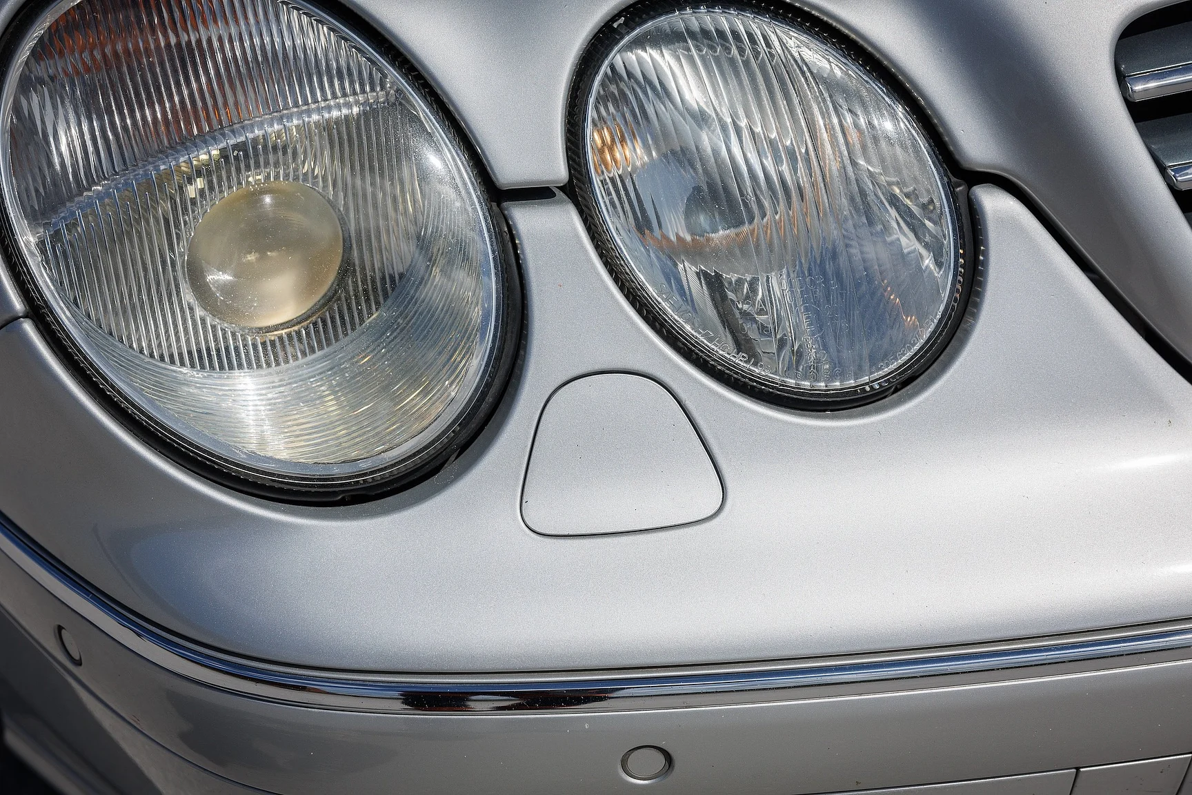 Exteriörbild på 2000 Mercedes-Benz CL 600 (34)