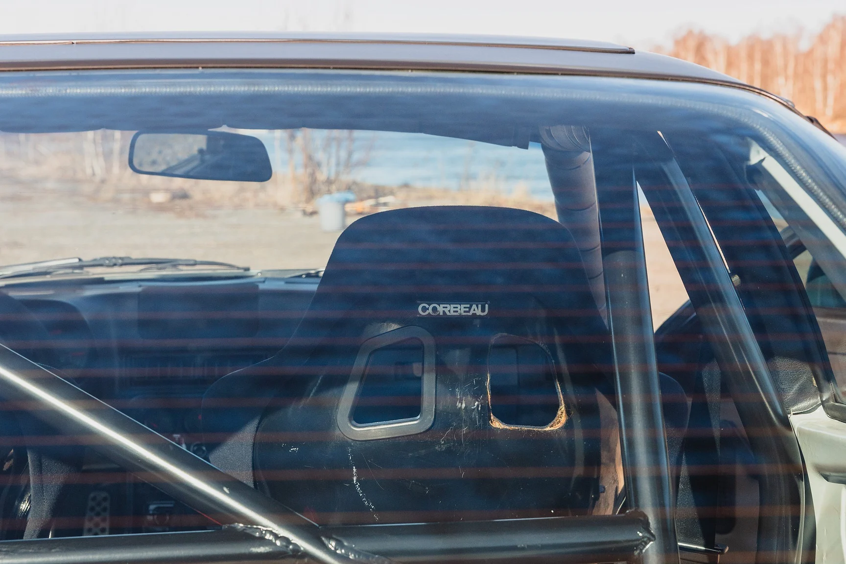 Innenraumfoto von 1982 Porsche 944 Trackday (26)