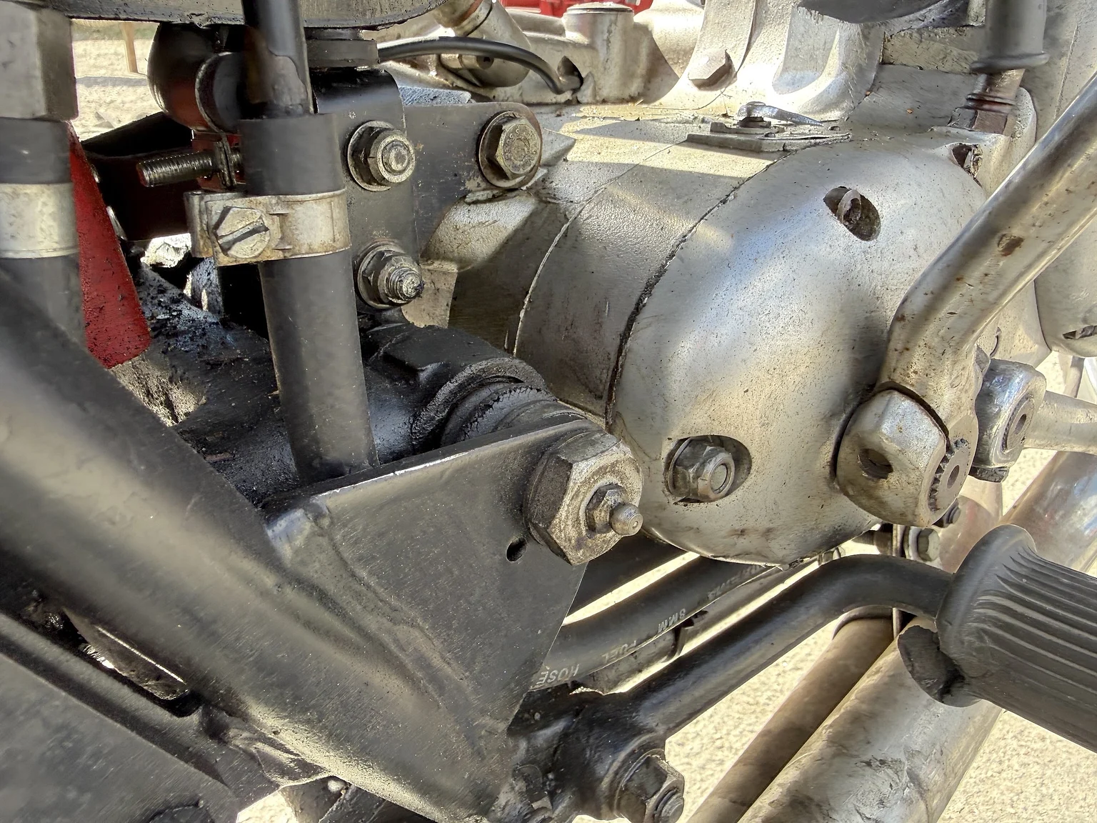 Image of 1971 Triumph Daytona 500 (29) mechanics