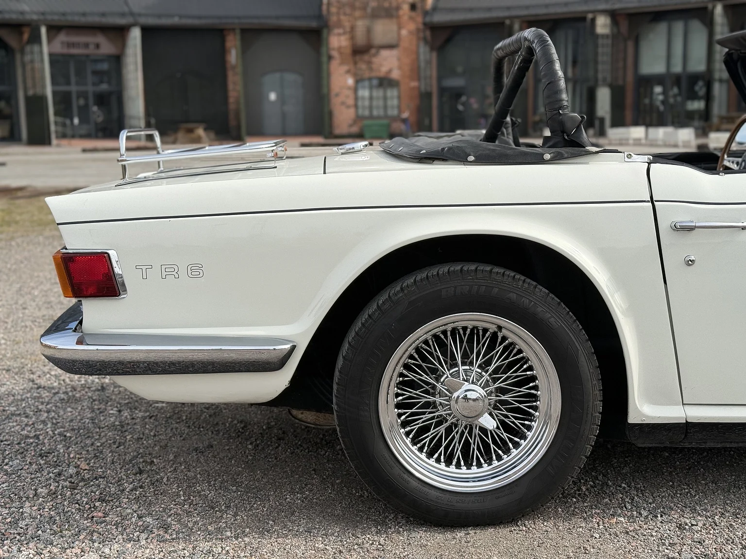 Aussenfoto 1970 Triumph TR6 (19)