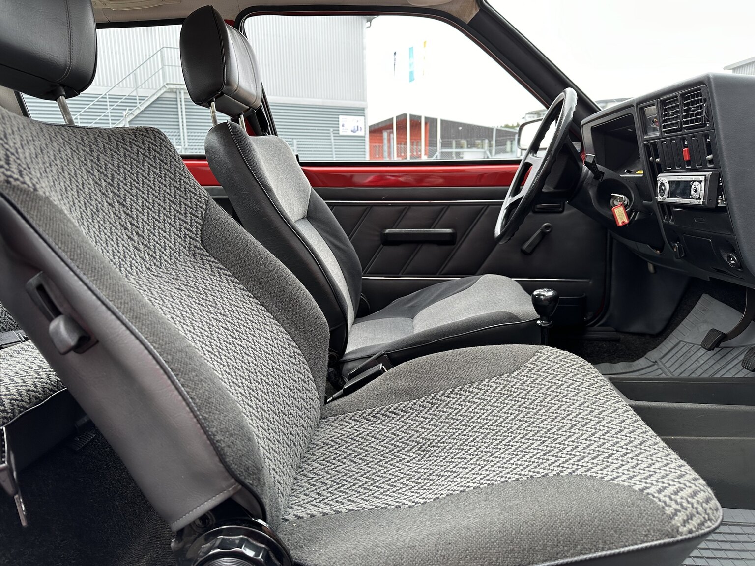 Interior image of 1983 Opel Kadett (27)