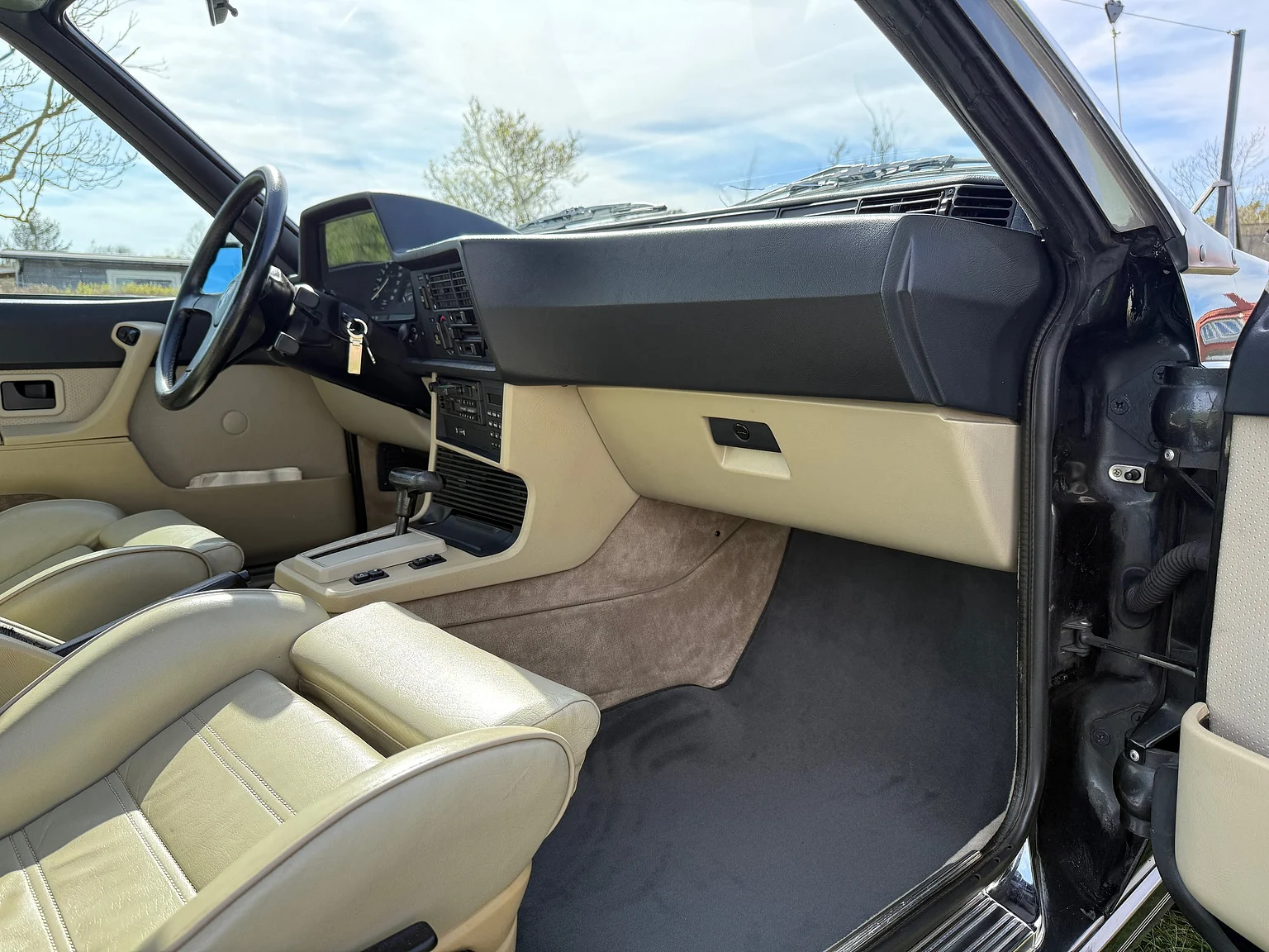 Innenraumfoto von 1985 BMW 635 CSiA (E24) (49)
