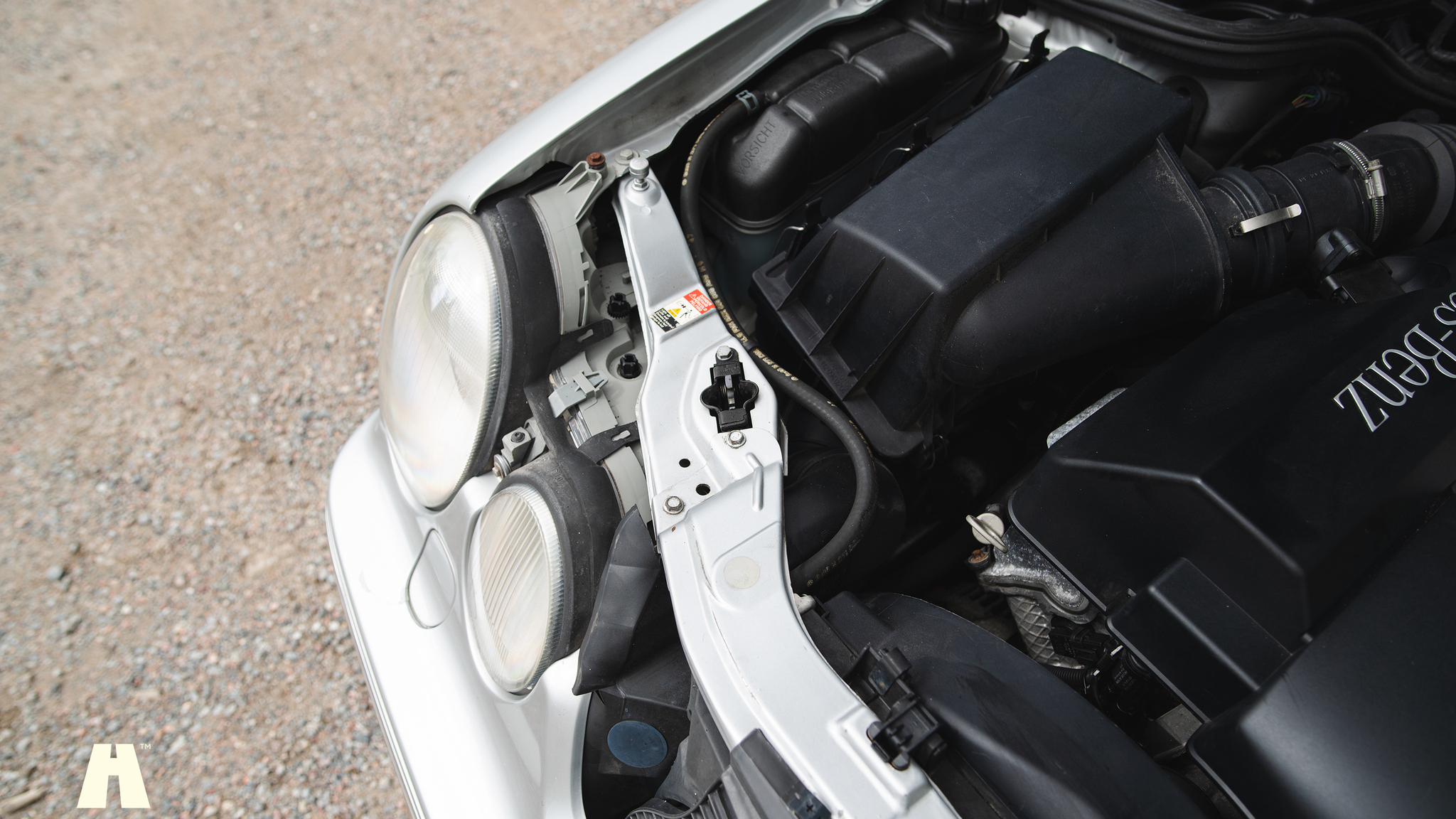 Image of 2000 Mercedes E430 mechanics